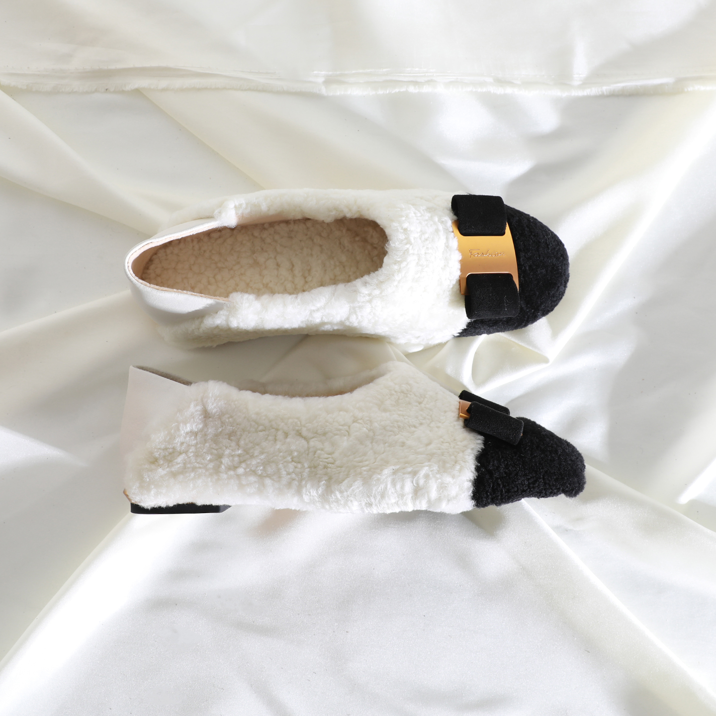 优雅圆头拼色金属蝴蝶结毛毛鞋