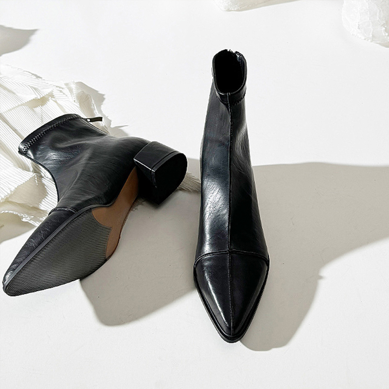 莲花府邸复古瘦瘦靴粗跟拼接