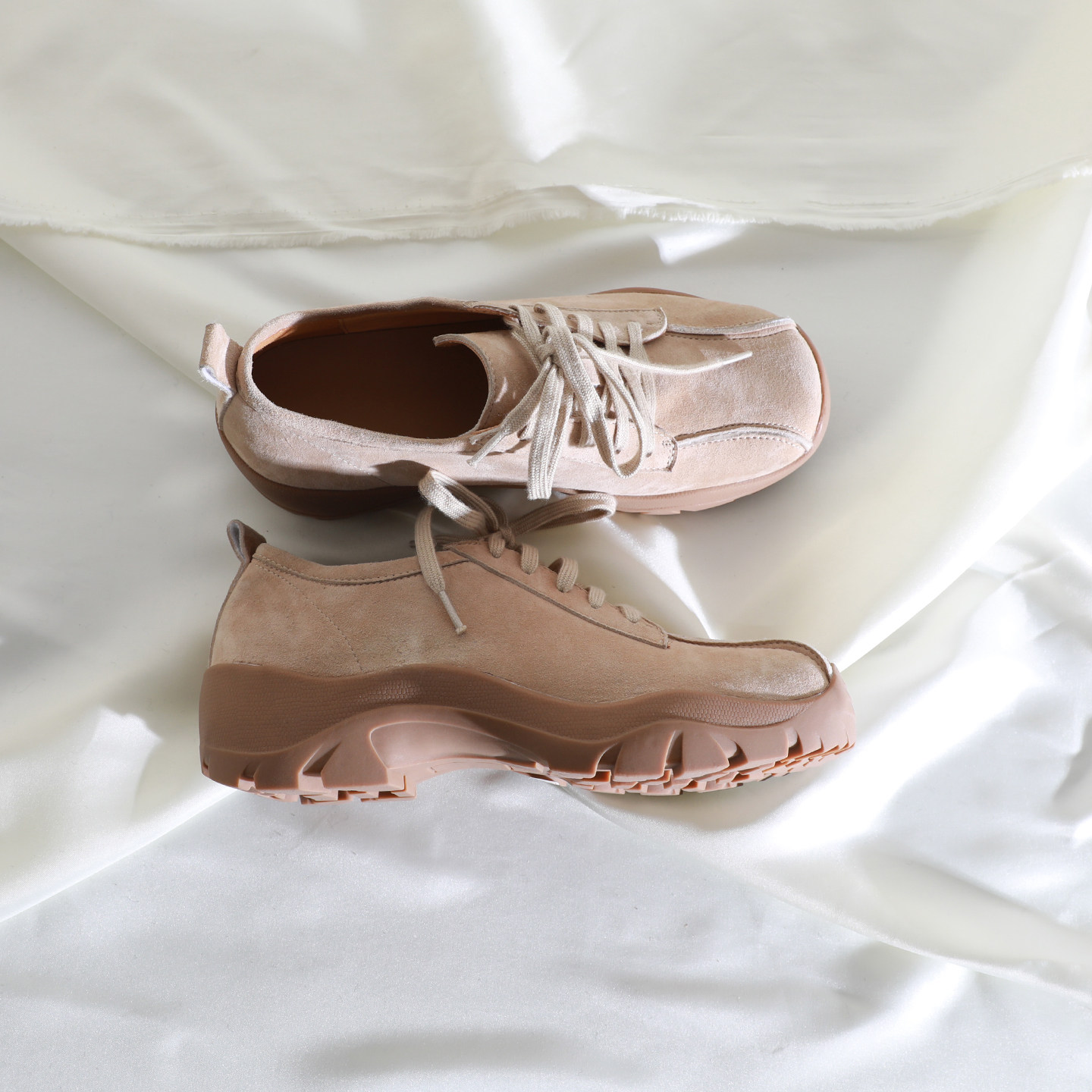 莲花府邸2026春季复古系带深口鞋简约学院风休闲鞋百搭羊皮平底鞋,女鞋,工装鞋,淘宝优惠券,粉丝福利购,淘宝优惠卷