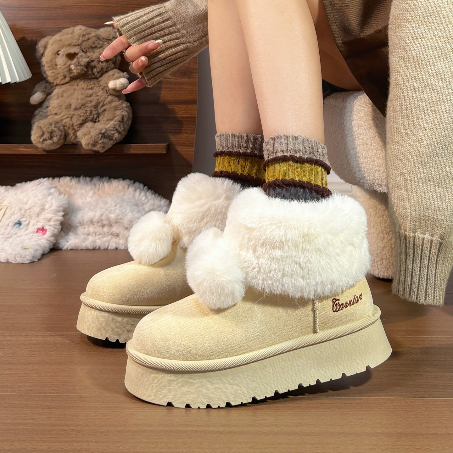 回力可爱毛球雪地靴女加绒加厚