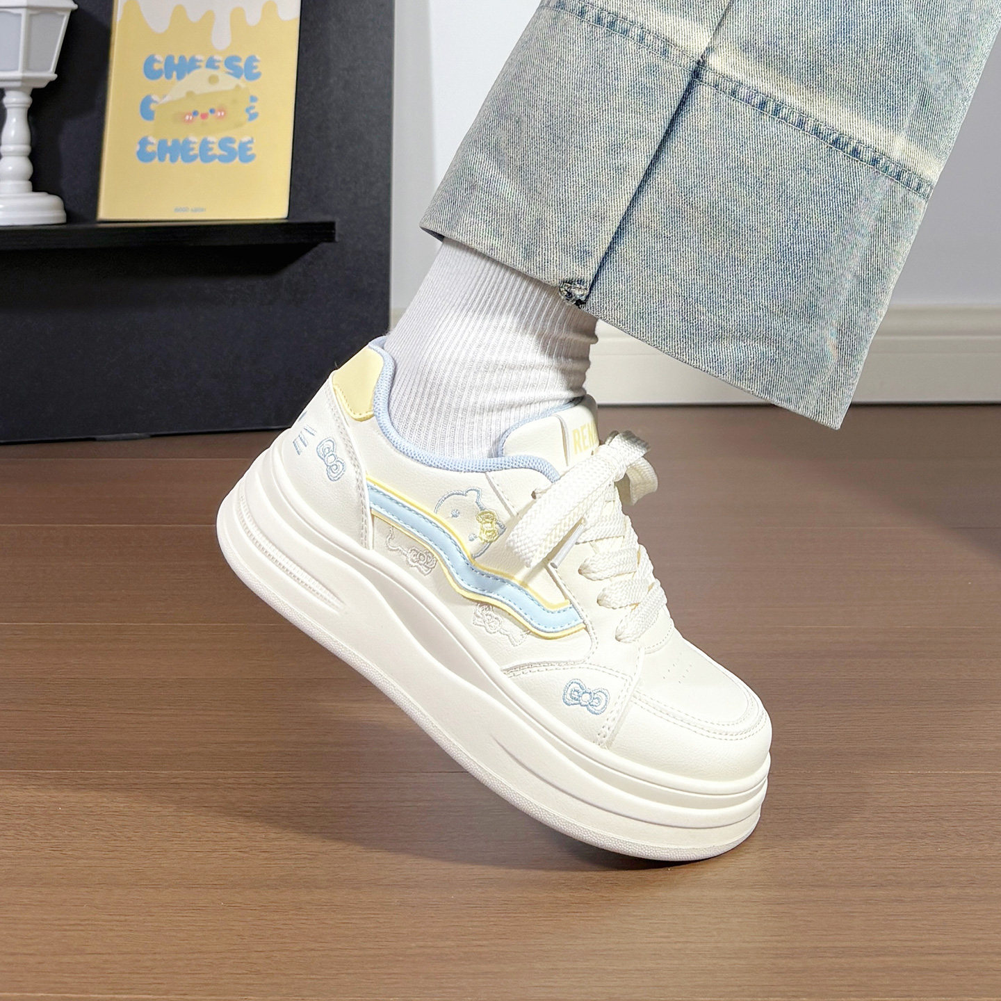 人本厚底增高小白鞋女原创2026新款休闲百搭运动轻便大头板鞋软底,女鞋,休闲板鞋,淘宝优惠券,粉丝福利购,淘宝优惠卷