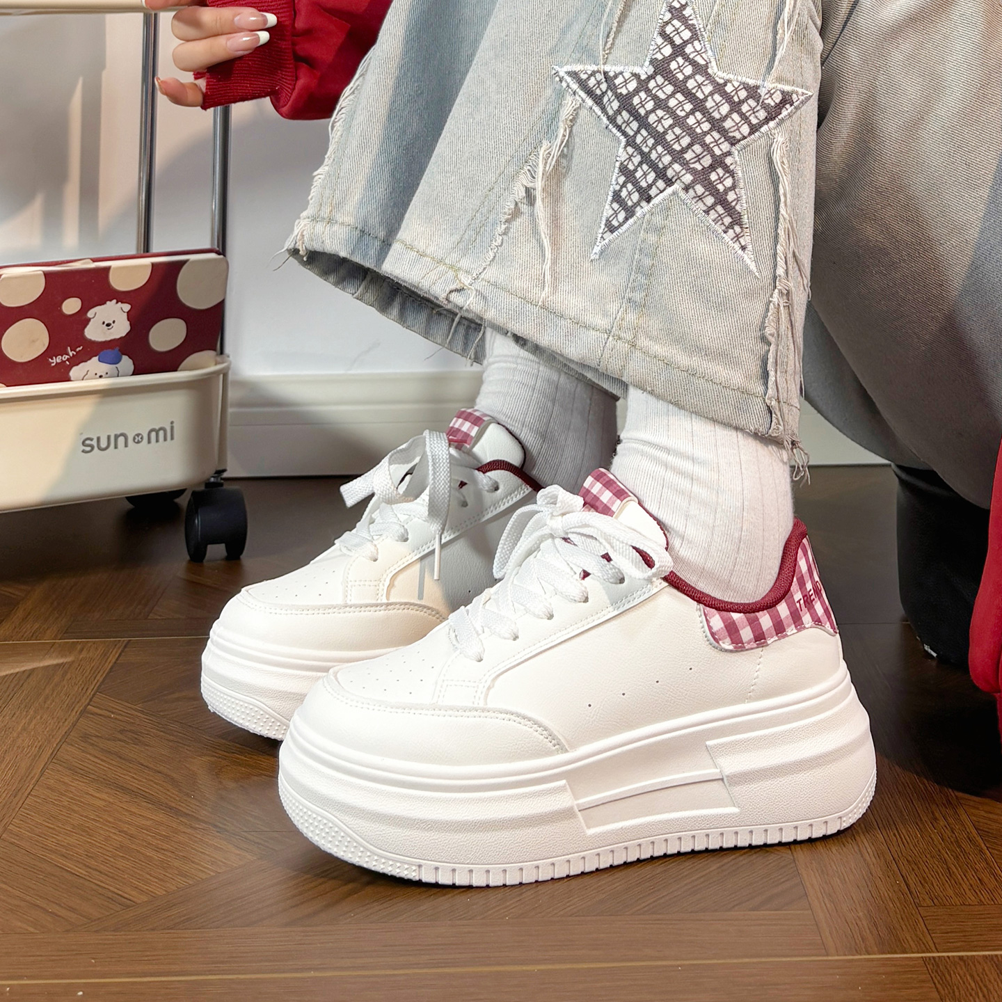 回力厚底大头面包鞋女酒红色板鞋