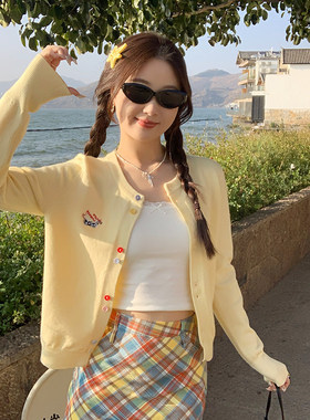 苏三三 黄色针织外套开衫女春秋吊带外搭上衣女2025新款爆款毛衣