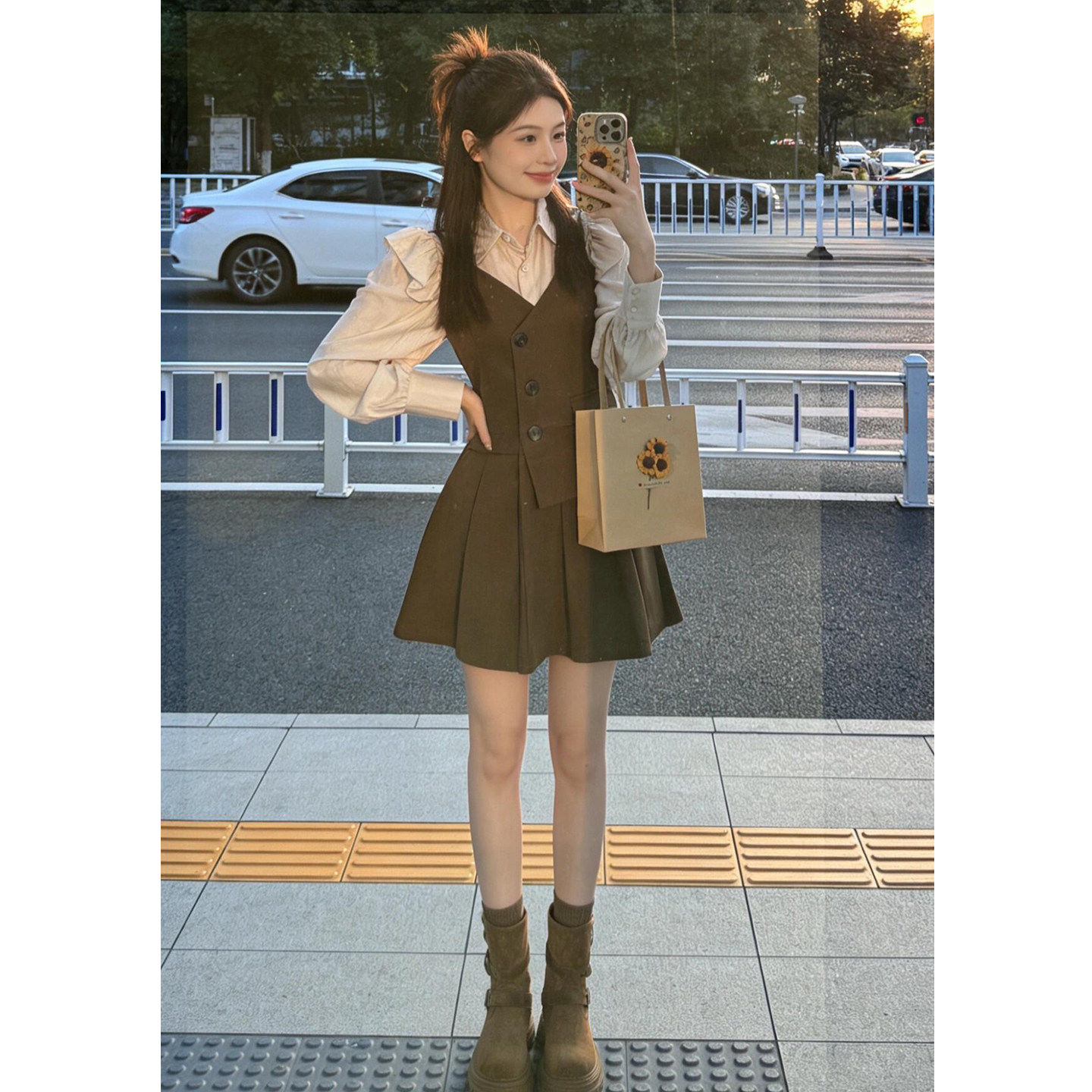 2026超火一整套穿搭学院风衬衫吊带裙两件套女春季显瘦小个子套装