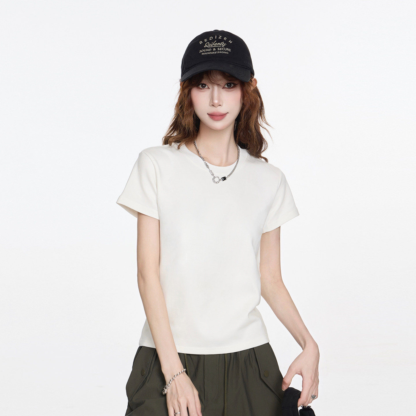 正肩简约百搭白色T恤女2025夏季新款小个子纯色简约基础短袖上衣