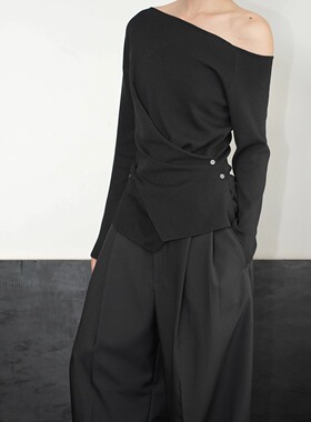 AIRROOM「818新品」斜肩不规则设计感显瘦收腰针织长袖上衣