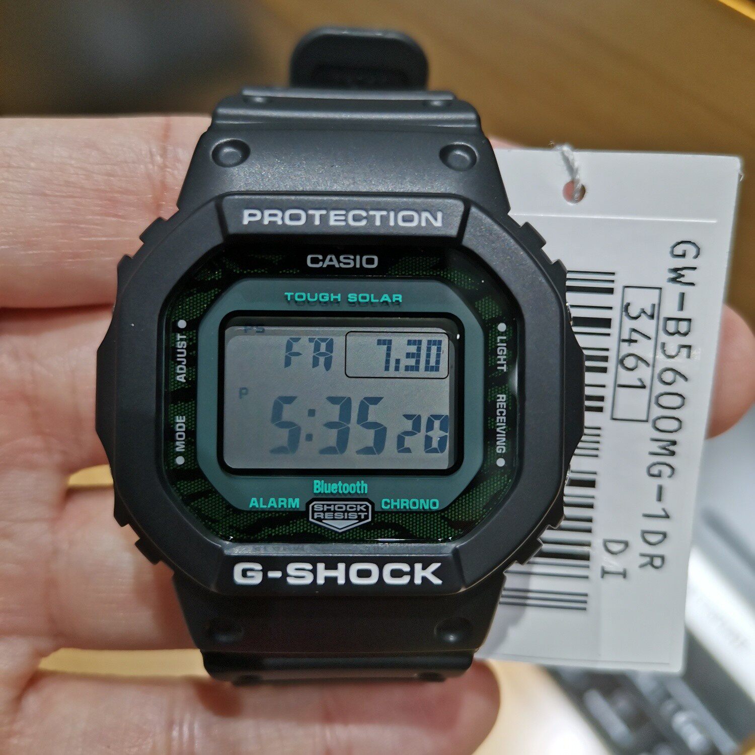 卡西欧g-shock蓝牙电波太阳能方块手表gw-b5600mg-1霓虹绿硬碰硬