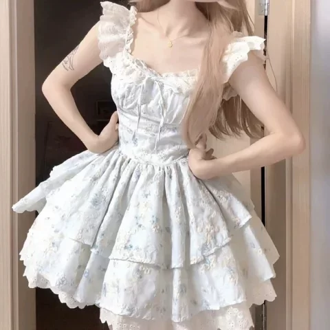 樱织花翎小飞袖碎花连衣裙