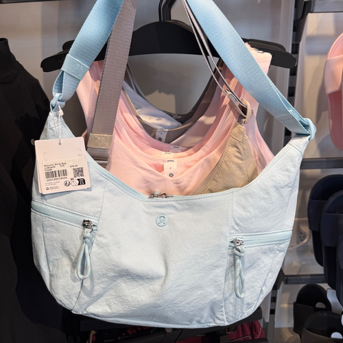lululemonSlouchySling牛角包