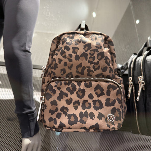 顶亮lululemon Everywhere Belt Bag backpack 4L斜挎 腰包背包