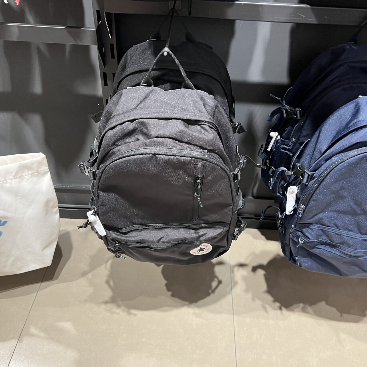 经典双肩背包匡威男女大书包