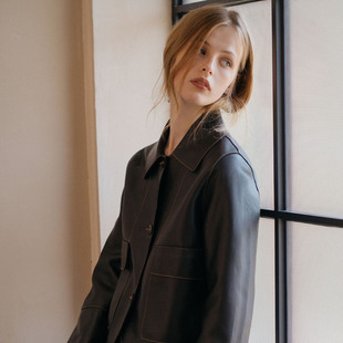 softself 绵羊皮衣短款外套新款秋冬黑色上衣女设计感小众