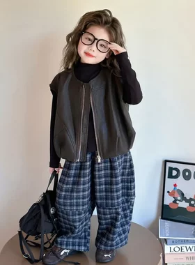 女童新款秋季2026韩版套装时尚儿童春秋洋气马甲打底格子裤三件套