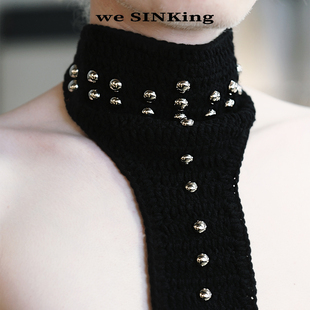 沉没SINKing 2026由 Knit Studded Neck Scarf 毛线针织 圆钉领巾