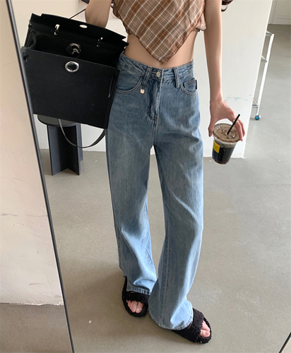 Real shot of high-waisted straight wide-leg slit straight wide-leg jeans for women