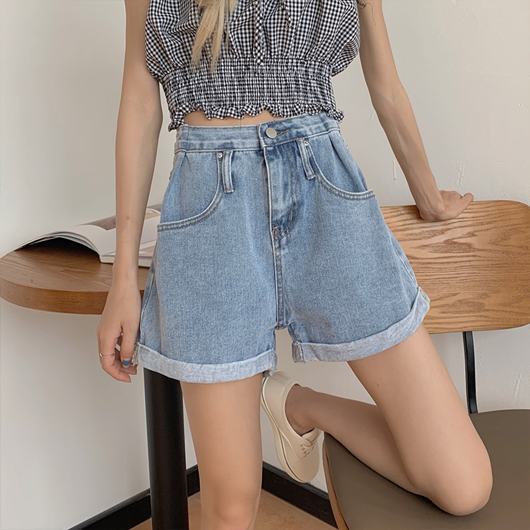 A-line jeans with high waist and straight tube