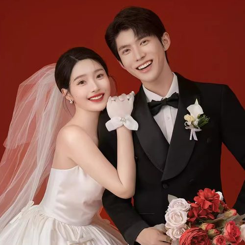 婚纱电视投屏婚纱赵电子相册模板音乐可改图片可换开场视频高端