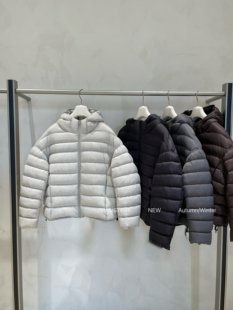 新款 SISTER欧货连帽95白鸭绒排骨羽绒服女冬季 百搭外套潮 JVV 正版