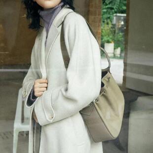 109元—199元杨杨女装刺绣短款卫衣上衣