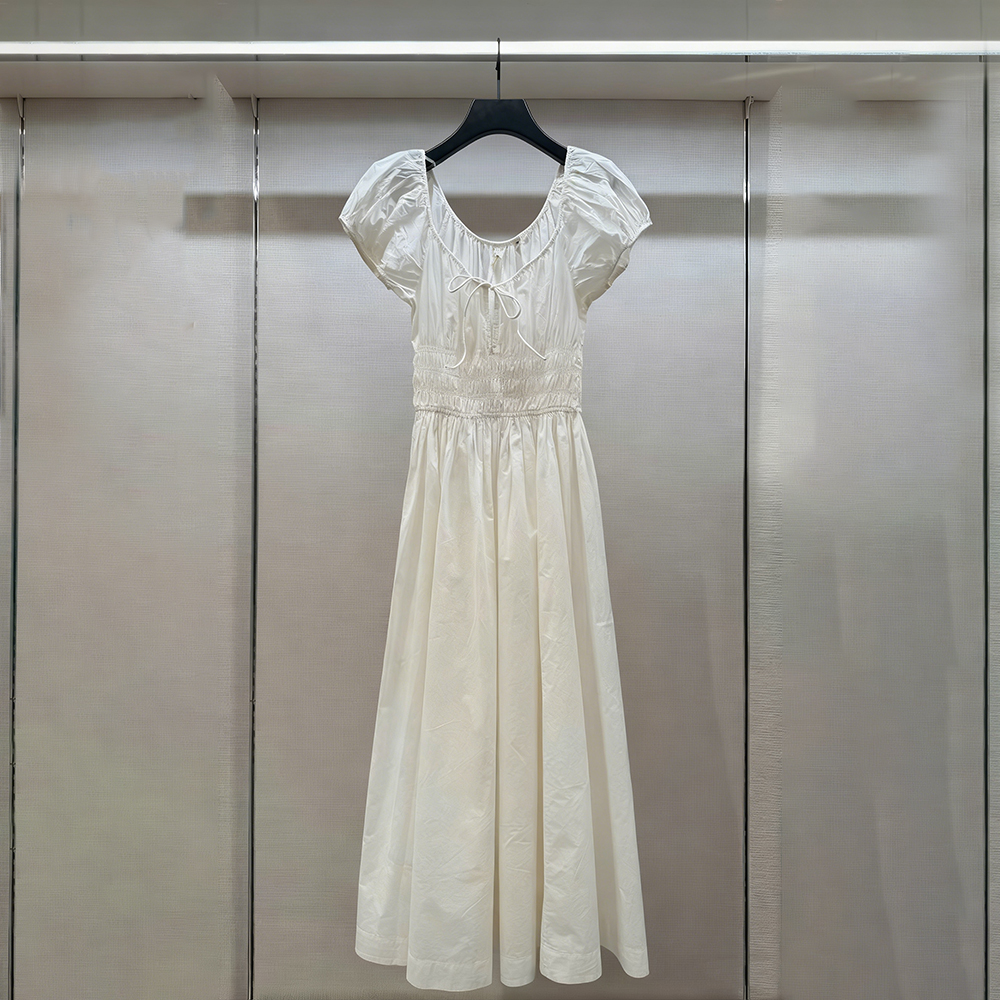 白色方领泡泡袖连衣裙女