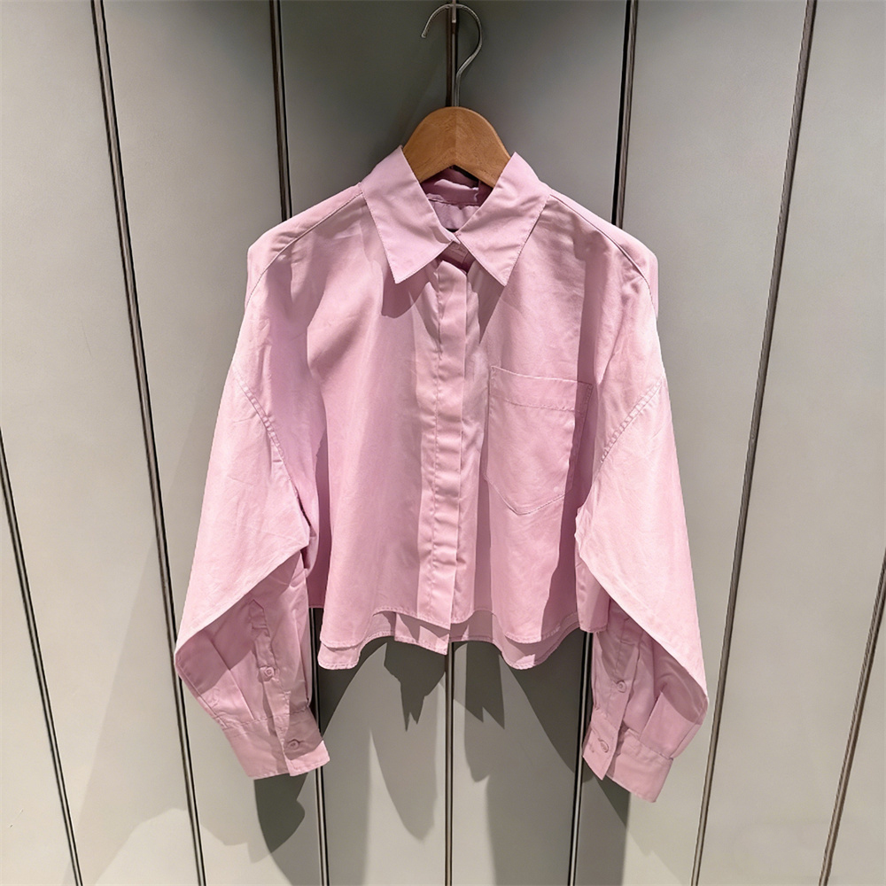粉色翻领贴袋长袖衬衫女