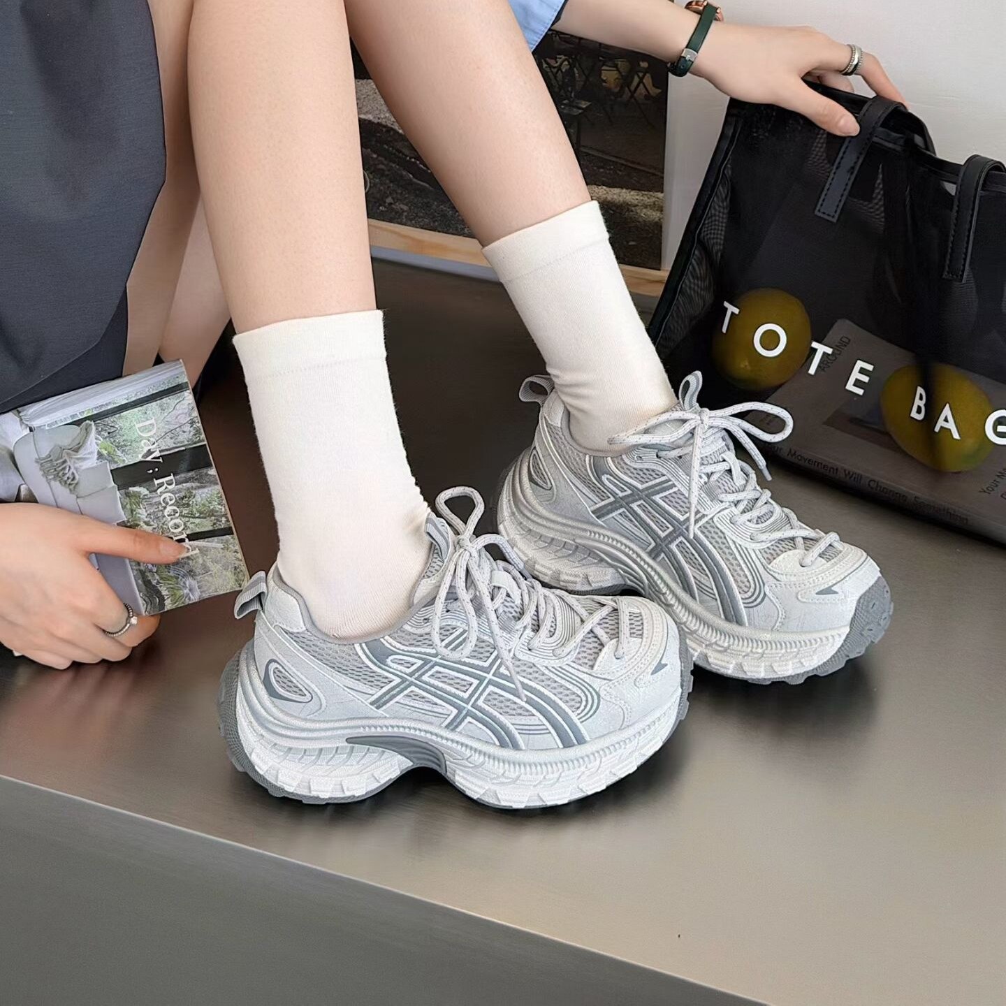 她菲娅2026秋新款欧货真皮老爹鞋女厚底百搭轻便休闲运动鞋19366