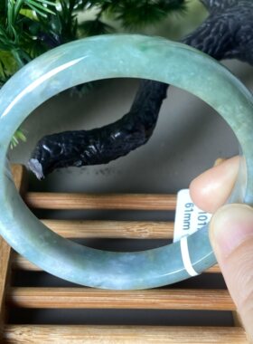天然缅甸翡翠手镯61特大号带紫带绿飘花老坑a货玉镯子0173带证书