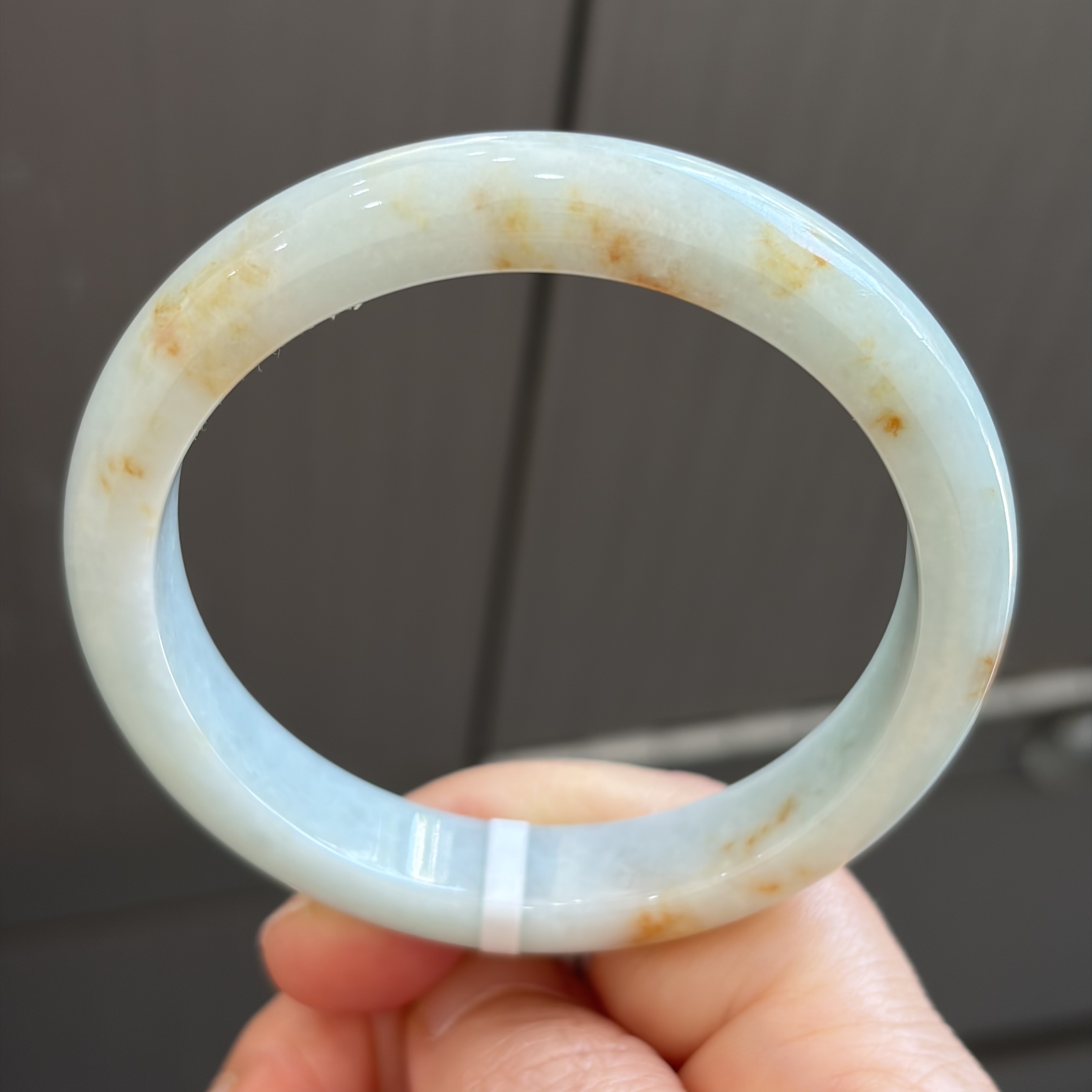 天然缅甸翡翠手镯56冰糯种浅绿飘黄翡玉镯子55老坑a货0993带证书