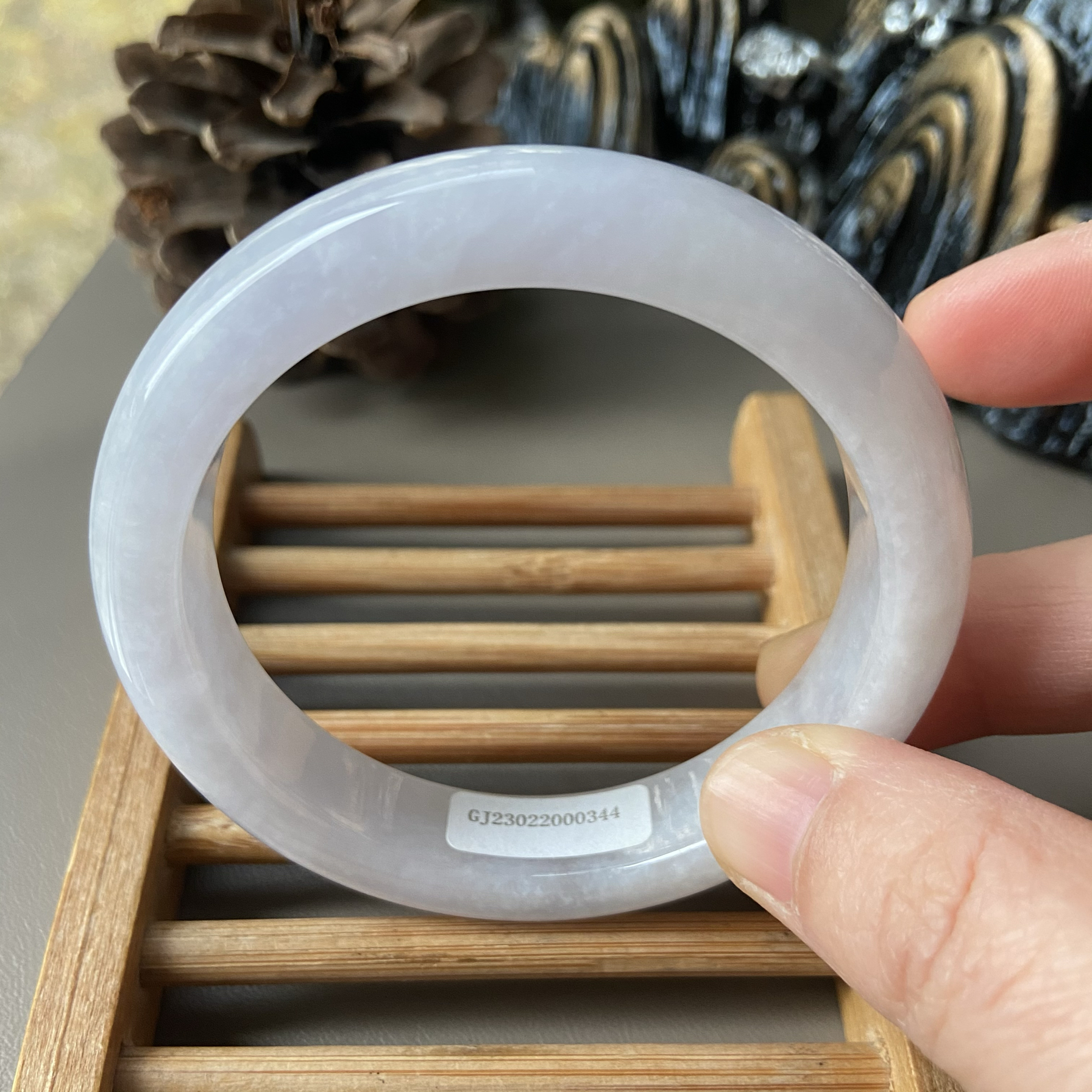 天然缅甸翡翠手镯56浅紫冰糯种紫罗兰玉镯子老坑a货带证书0344