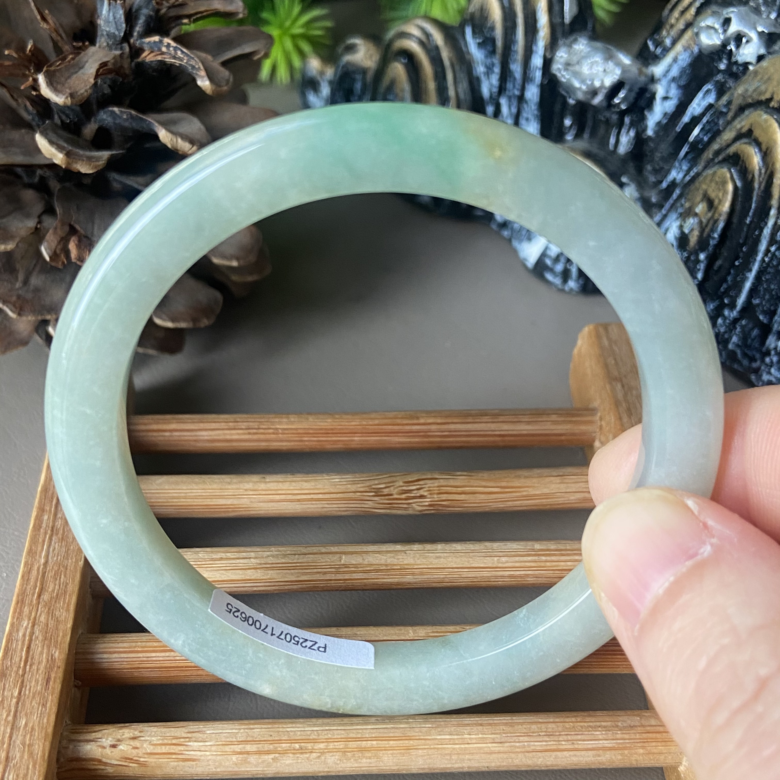 天然翡翠手镯54冰糯种飘阳绿细条老坑a货正圈缅甸玉镯子带证0625