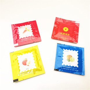 创意独立小包装一次性湿巾方形餐饮火锅定制外卖龙虾鸡食品级手套