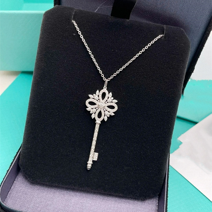 维多利亚瑰宝雪花钥匙项链女纯银玫瑰金满钻长款毛衣链秋冬百搭潮