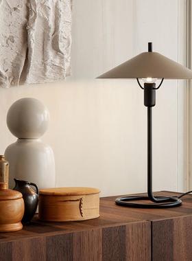Ferm   LIVING Filo极简造型台灯床头灯氛围灯