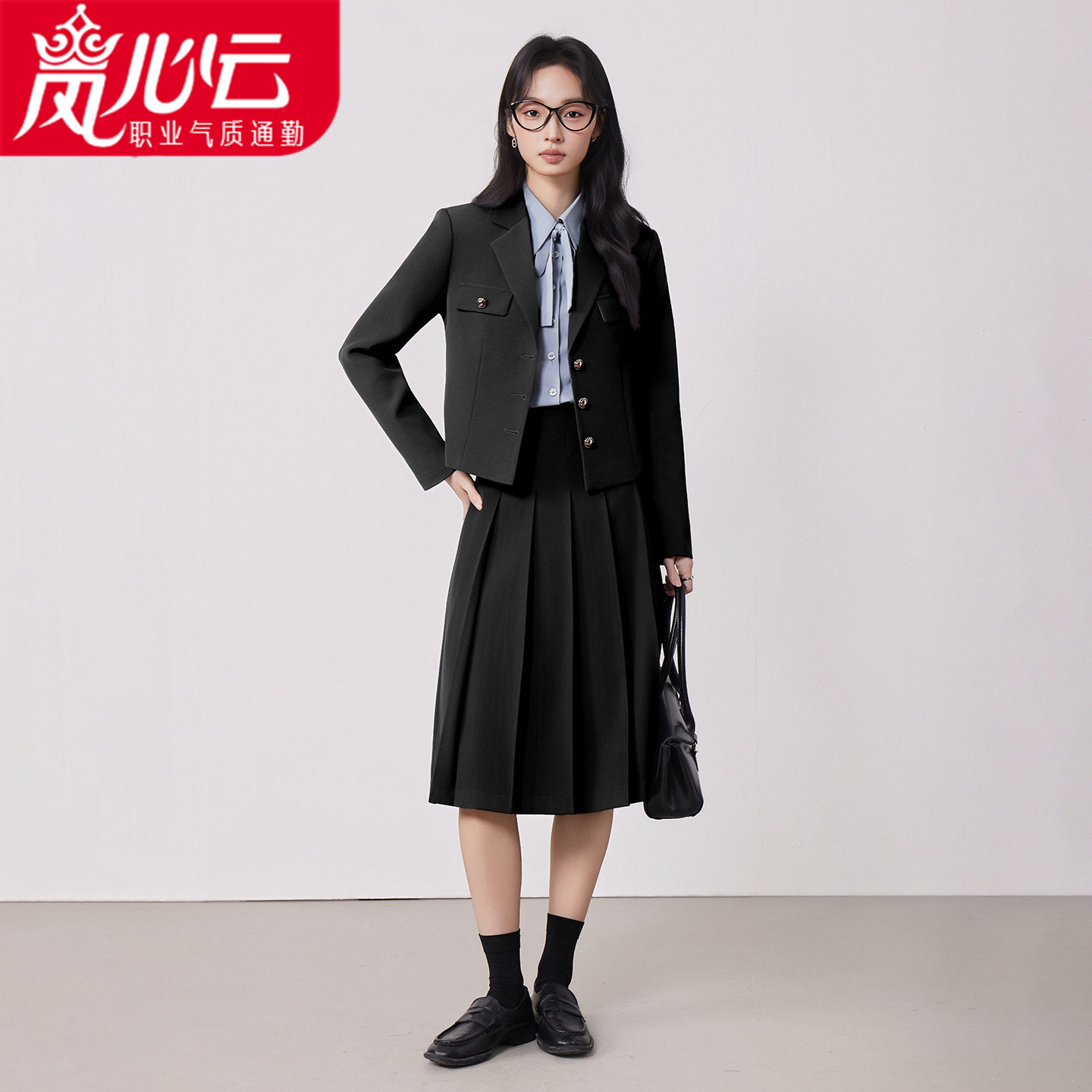 学院风西装正装女士套装裙裙子面试穿搭小个子短款职业装西服外套