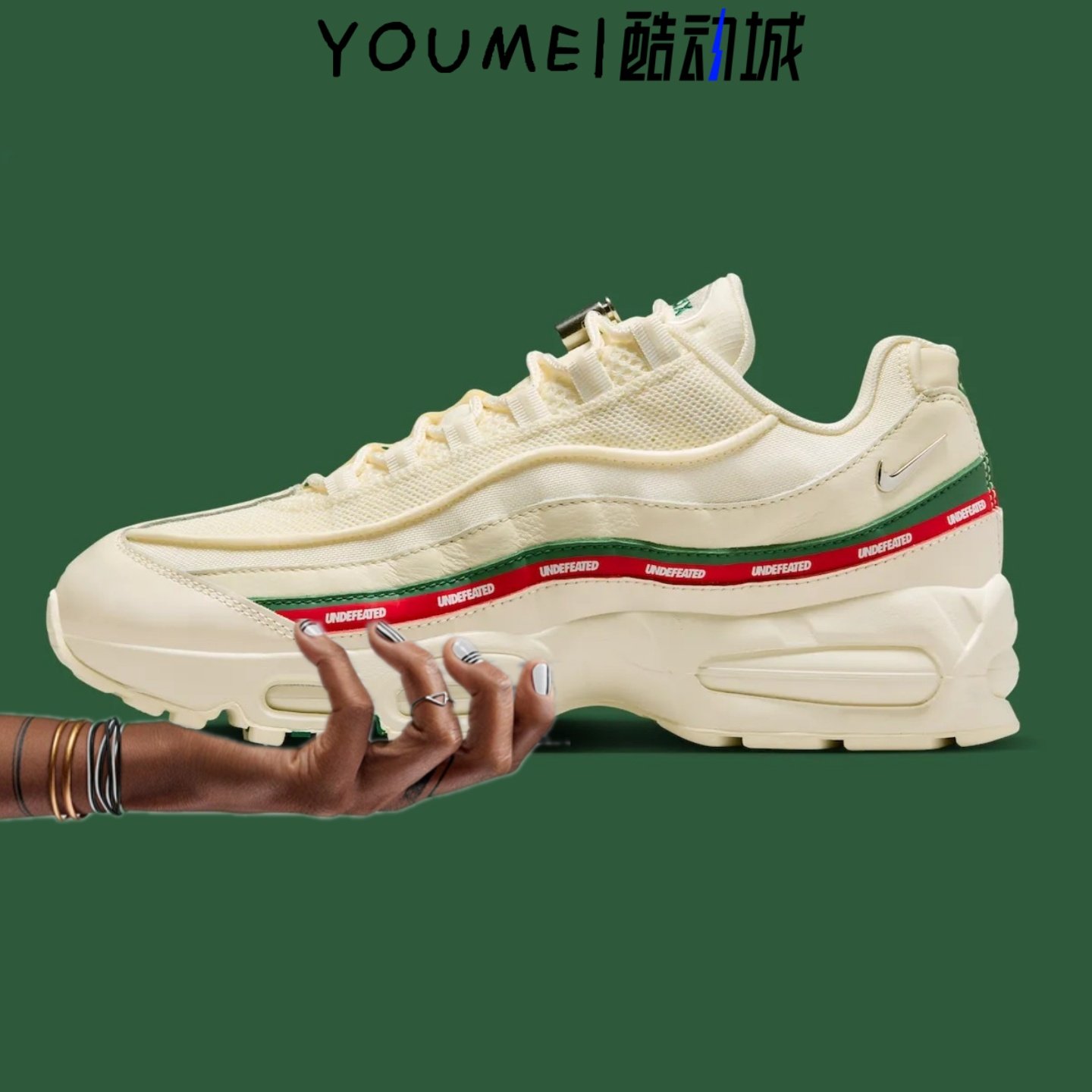 UNDEFEATED x Nike Air Max 95 OG Big Bubble 跑步鞋IB4453-100