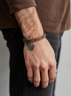 STUDEBAKER会呼吸的氧化配饰手工锻造锤纹复古工业实心铜手镯男女