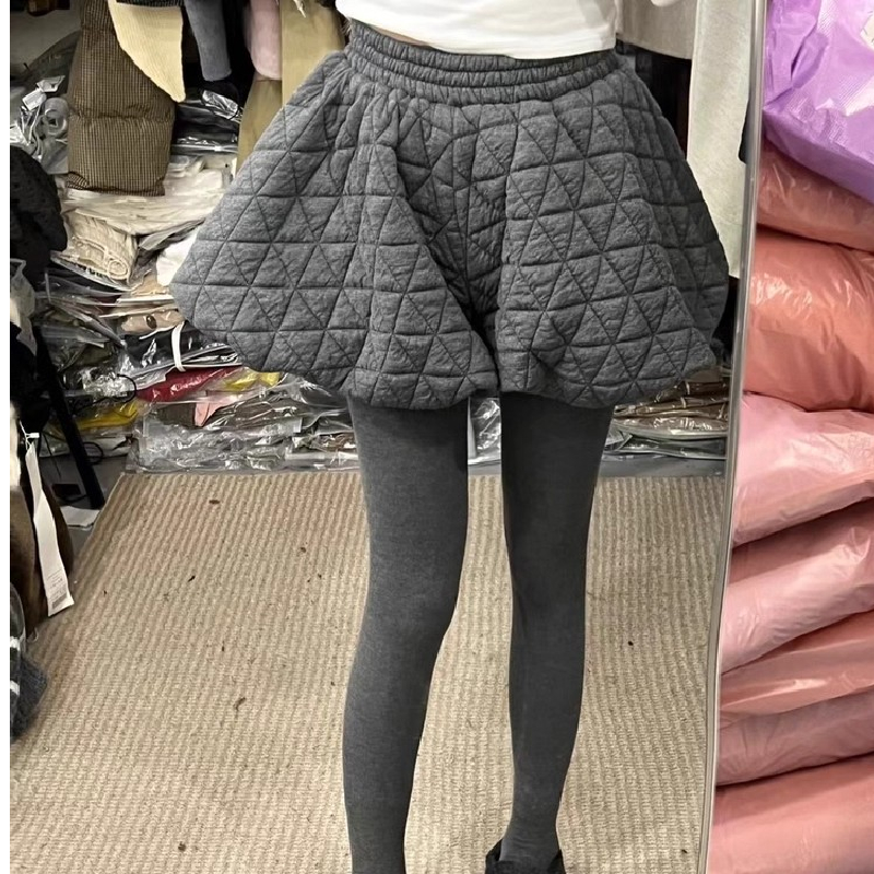 胖mm200斤大码松紧高腰菱格夹棉蓬蓬半身裙女秋冬显瘦A字短裤裙