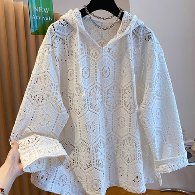 胖妹妹200斤大码欧货镂空钩花连帽蕾丝衫女宽松百搭套头罩衫上衣