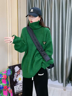 绿色高领毛衣女2021秋冬季 网红时尚 休闲慵懒风软糯加厚针织打底衫