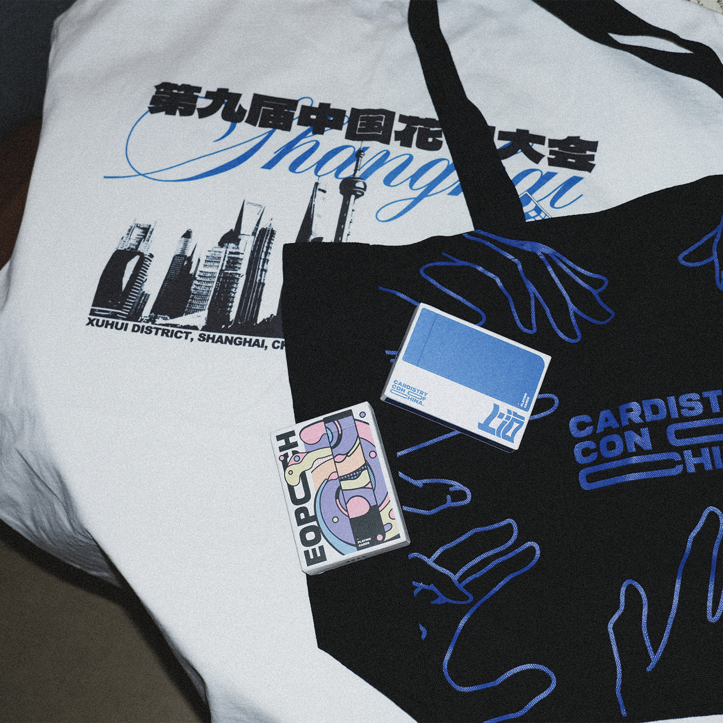大会纪念牌套装｜光轮纪元花切扑克牌｜大会纪念短袖T恤+帆布包