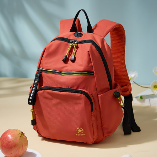 火狐有胸扣的户外双肩包