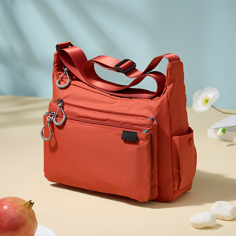 牛津包斜挎包女2026秋冬新款轻便尼龙女包妈妈大容量帆布包包女士
