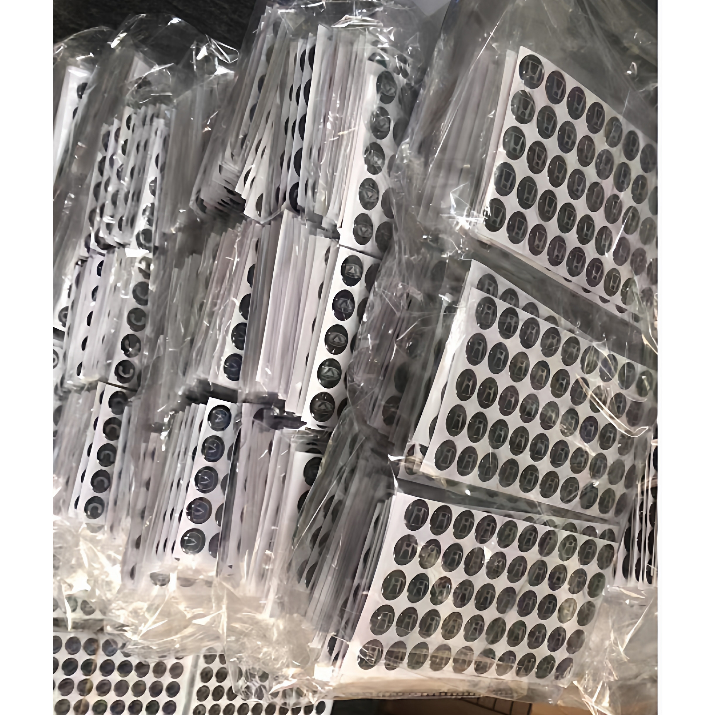 水晶车标,KD/VVDI TY 子机专用水晶车标 汽车遥控器车标14MM - 实物图