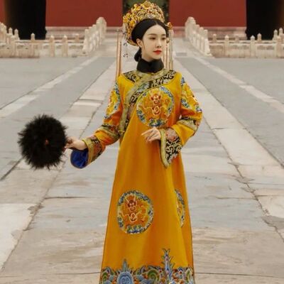 清朝皇帝吉服贵妃服装皇故宫格格写真小品旗服董古装古风连衣裙