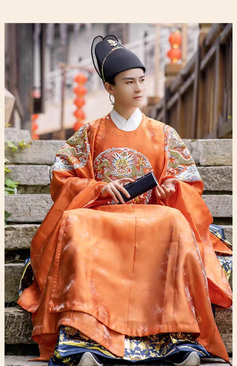 原创汉服男明制龙纹印花圆领袍情侣款红蓝可作中式婚服男装春古装