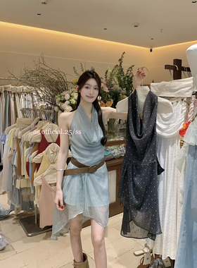 现货AS韩系气质挂脖露背格纹印花不规则连衣裙百搭显瘦度假风短裙