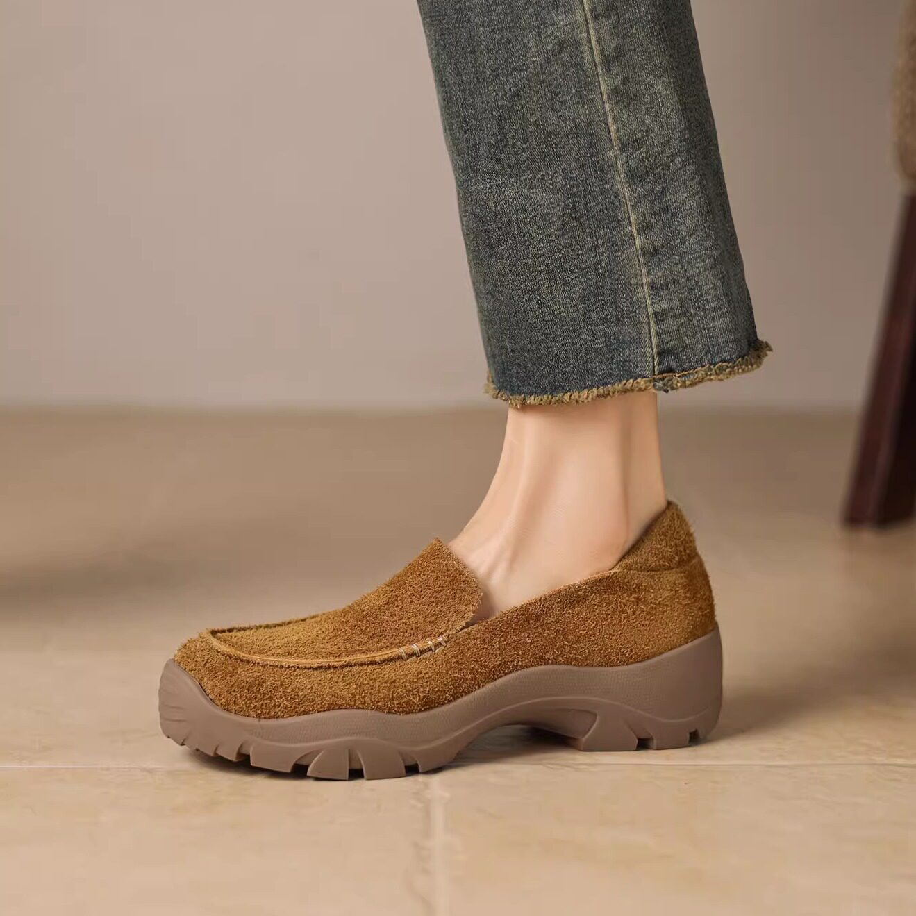 5cm一脚蹬磨砂皮厚底棕色乐福鞋