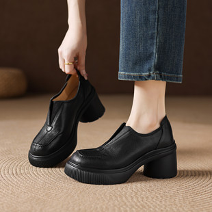 8cm真皮粗跟圆头黑色小皮鞋女高跟防水台羊皮复古懒人鞋显瘦单鞋