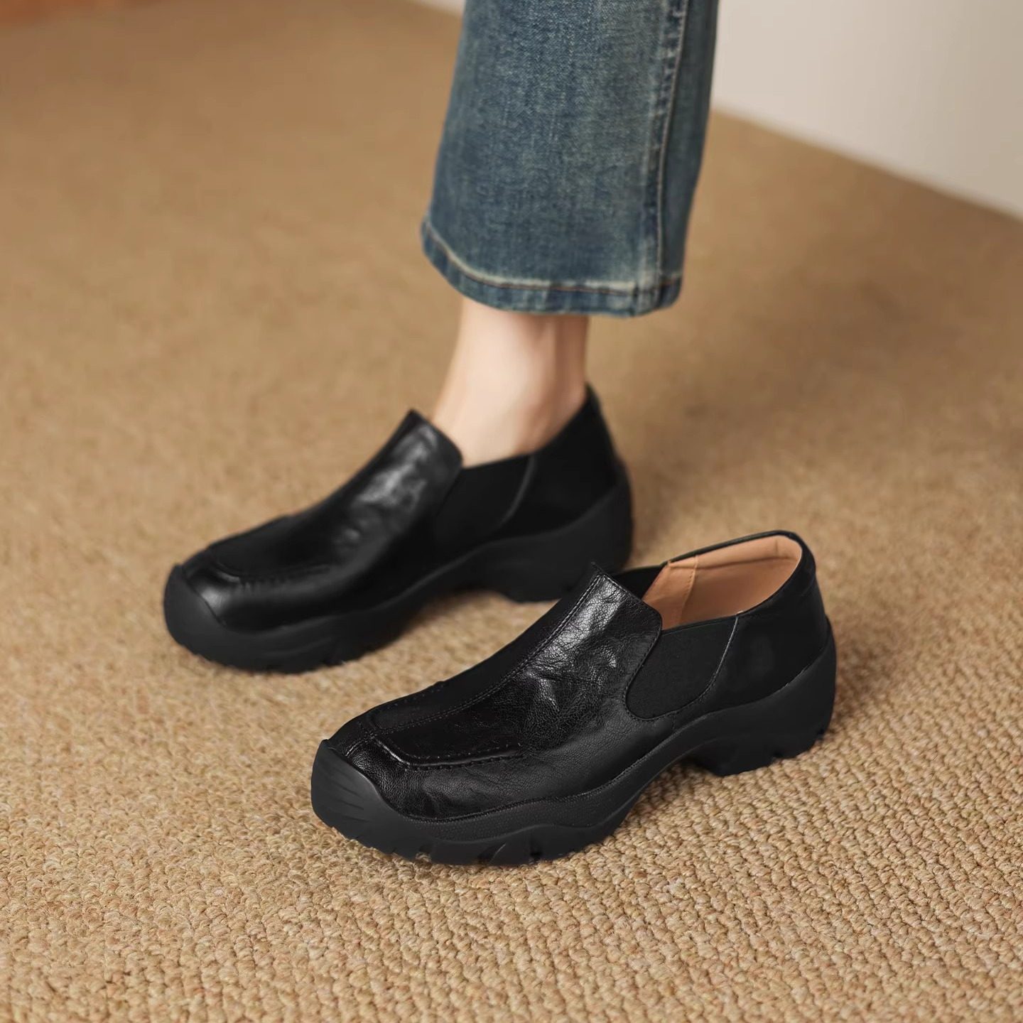 5cm真皮厚底英伦风小皮鞋女坡跟松糕圆头乐福鞋复古黑色懒人单鞋