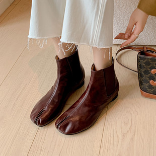 3cm法式复古分趾鞋马蹄跟短靴女粗跟切尔西靴猪蹄鞋英伦风马丁靴